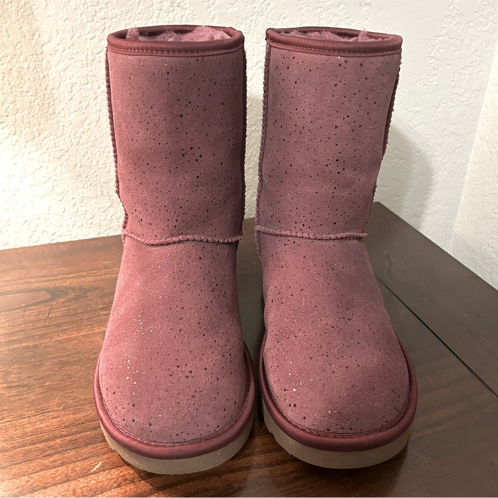 UGG Classic Short Metallic Spots
